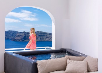 Infinity Blue Jacuzzi View